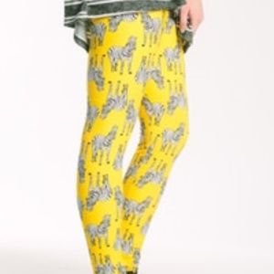 NWT Agnes & Dora Leggings Zsa Zsa Zebra S/M or L